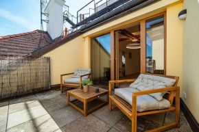 Fantastic Attic Apt with big Terrace